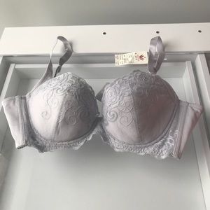 NWT Wacoal Bra Light Lavender Color, 38D